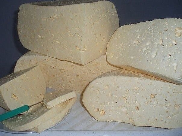 Купить сыр на авито. Козий сыр Дагестанский. Дагестанский сыр брынза. Сыр козий брынза. Сыр домашний Дагестанский.
